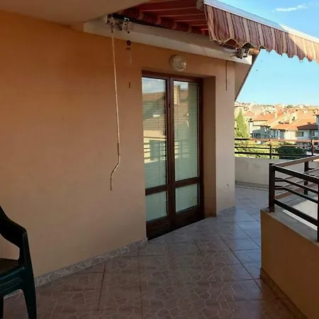 студиа мансарда ненови Appartement *